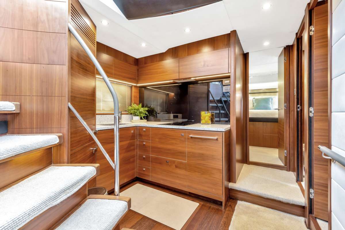 Yacht Pic 11