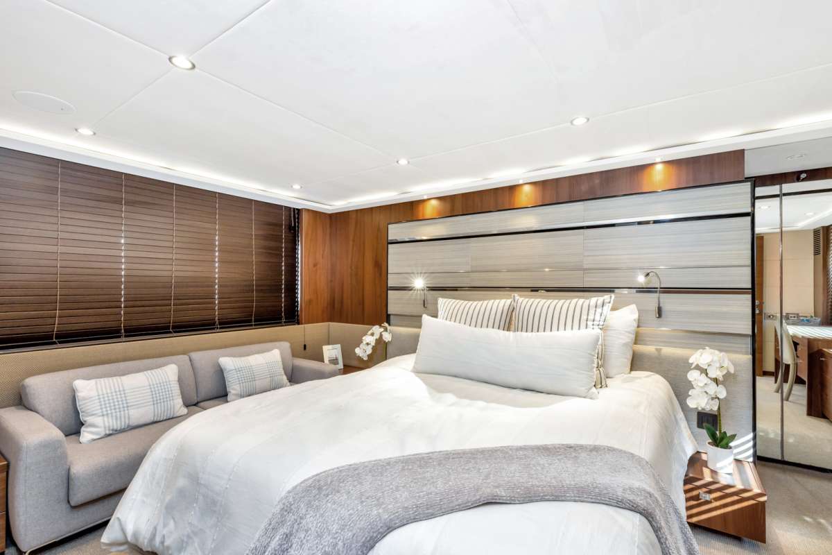 Yacht Pic 6