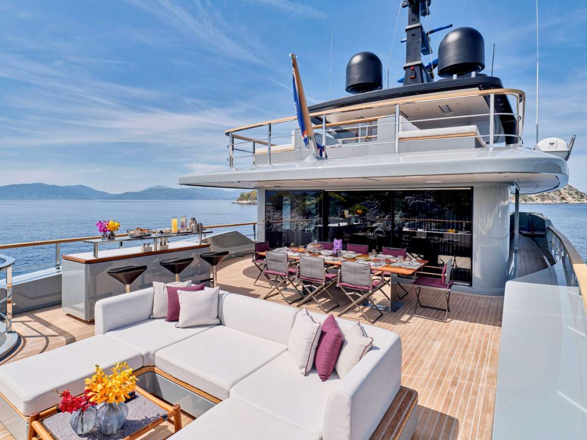 Yacht Pic 12