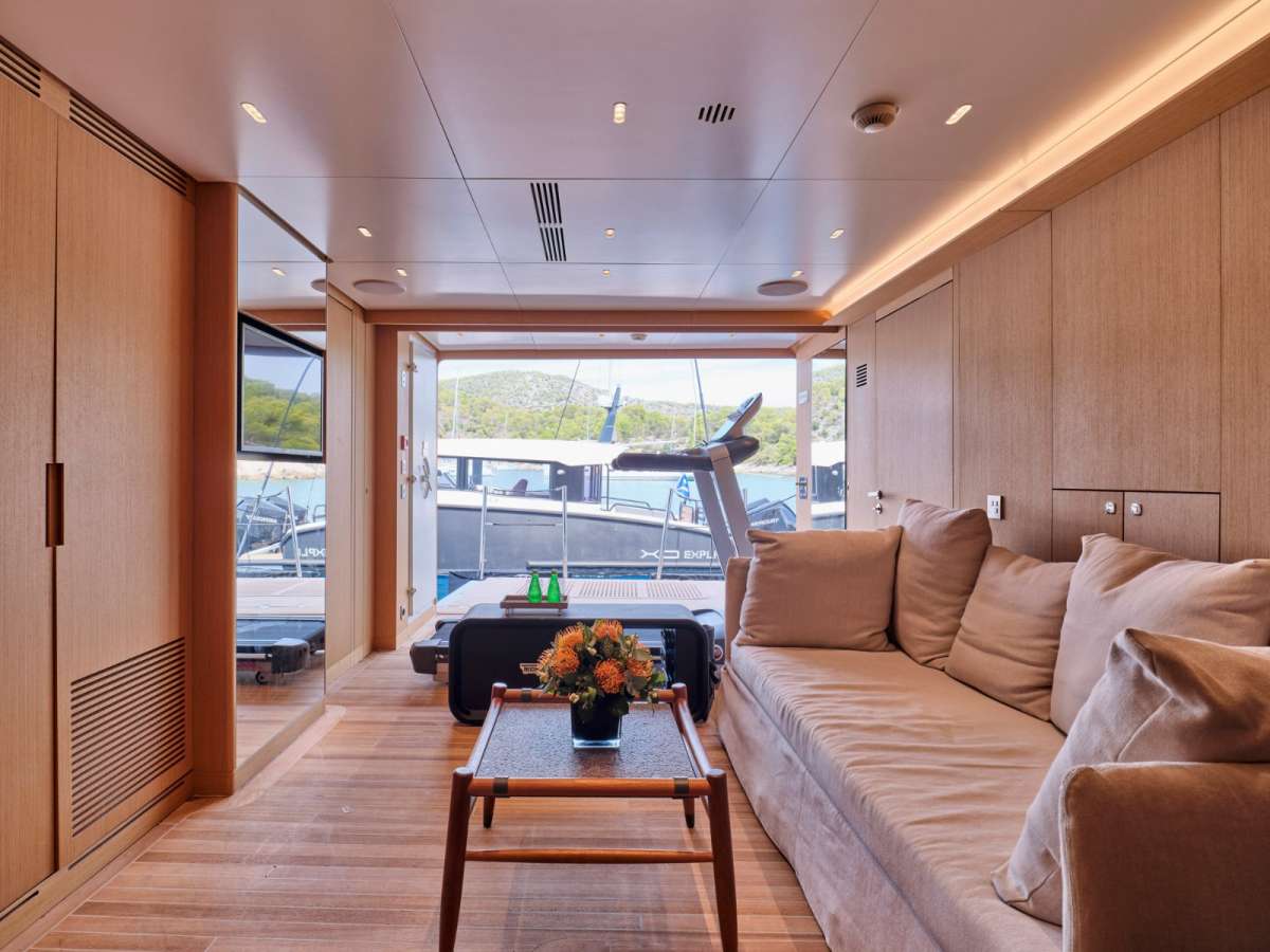Yacht Pic 16