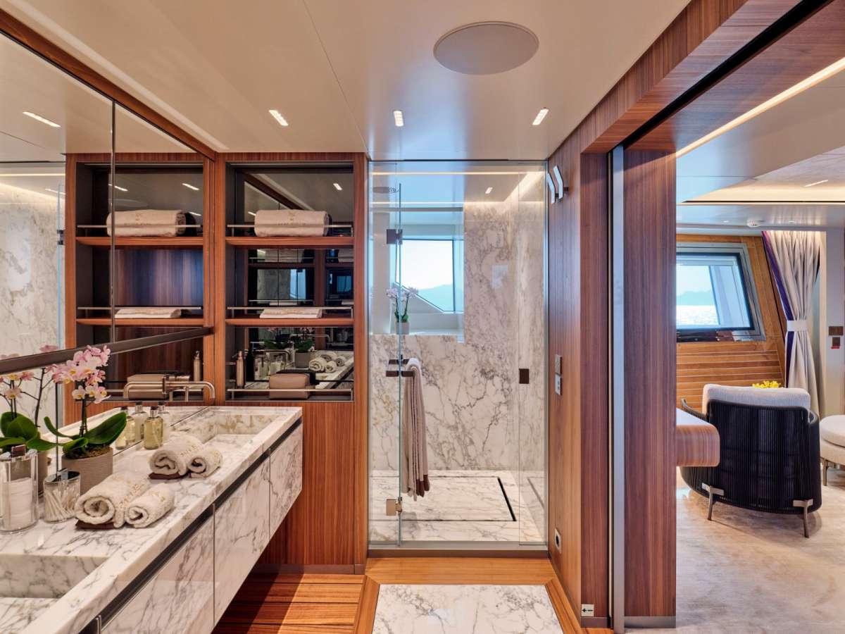 Yacht Pic 8