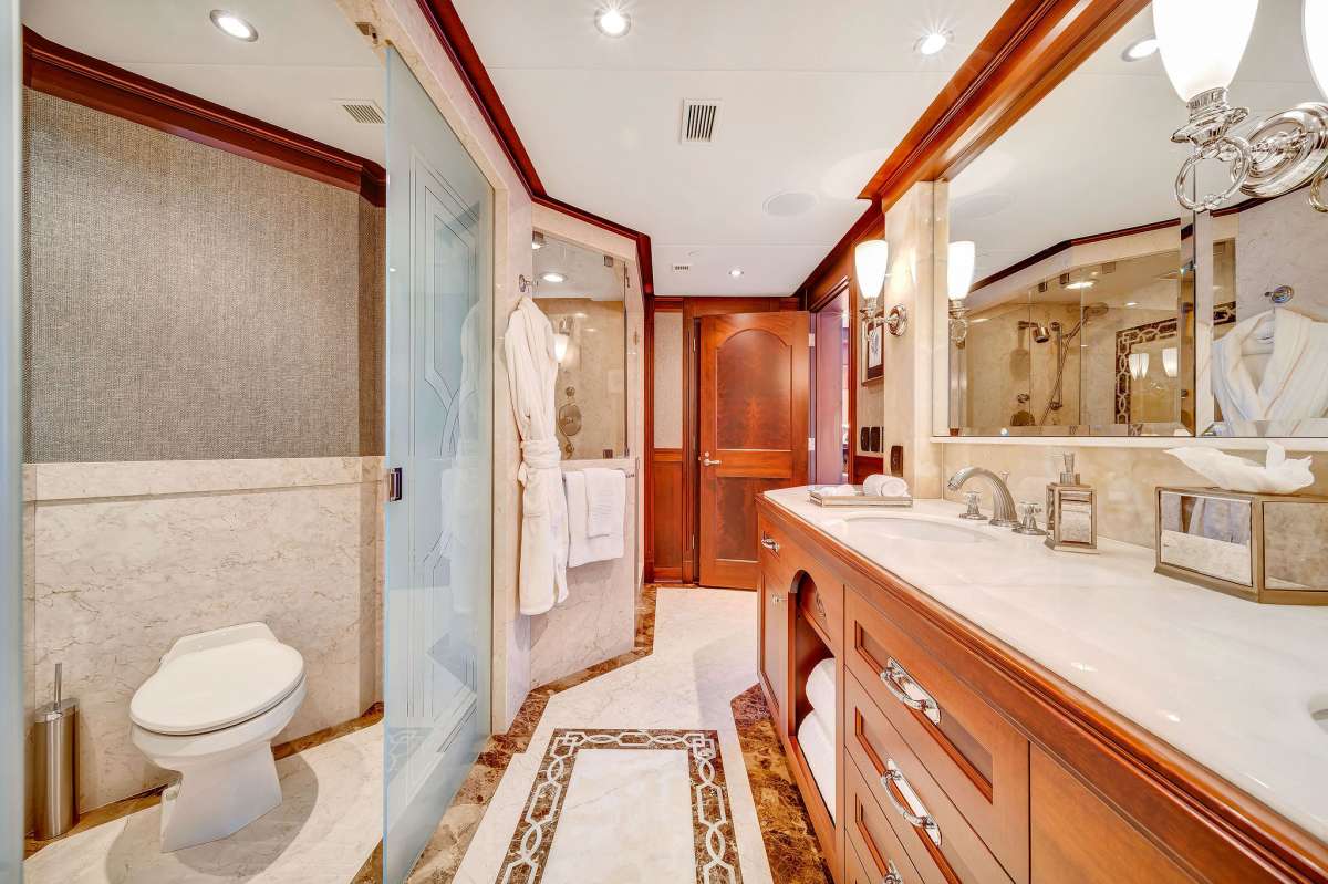 Yacht Pic 10