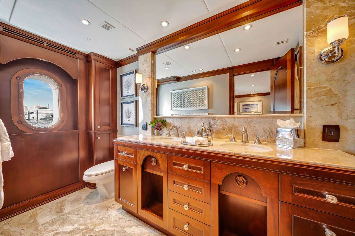 Yacht Pic 13