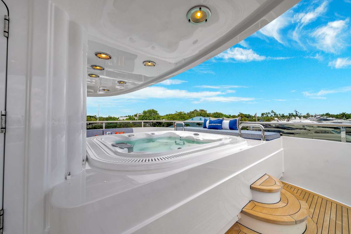 Yacht Pic 17