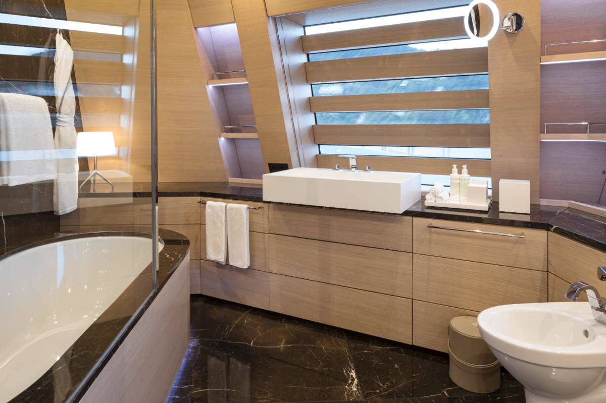 Yacht Pic 7