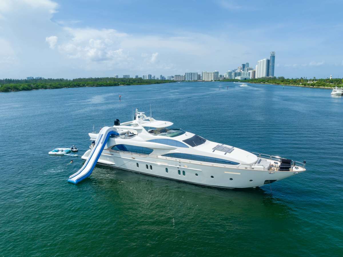 Yacht Pic 18