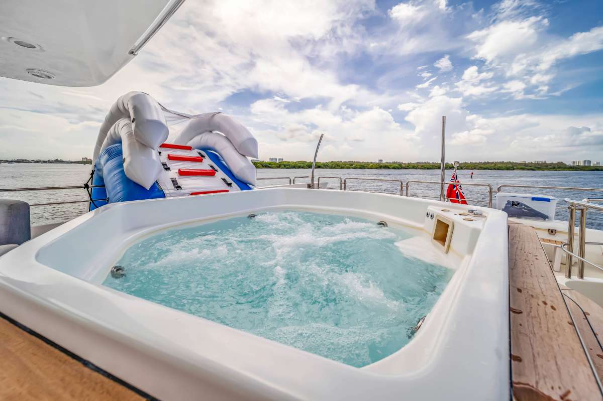 Yacht Pic 5