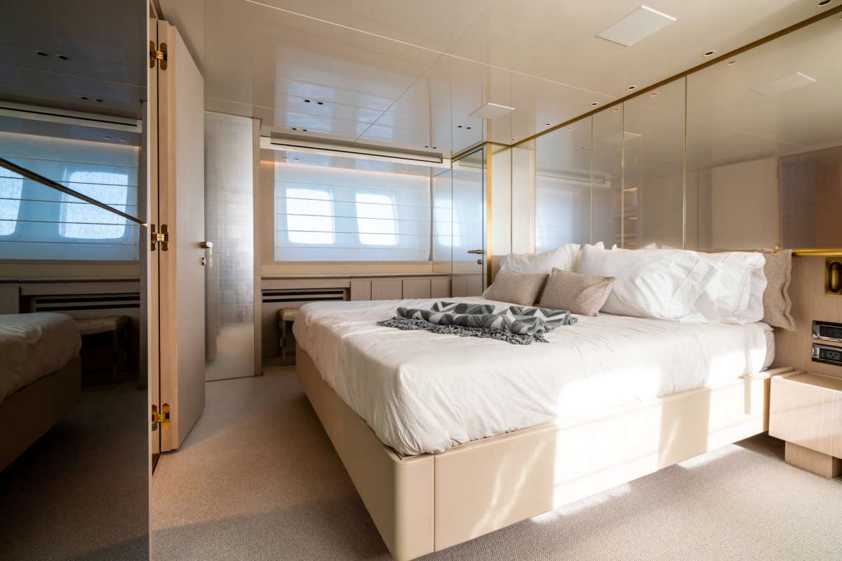 Yacht Pic 6