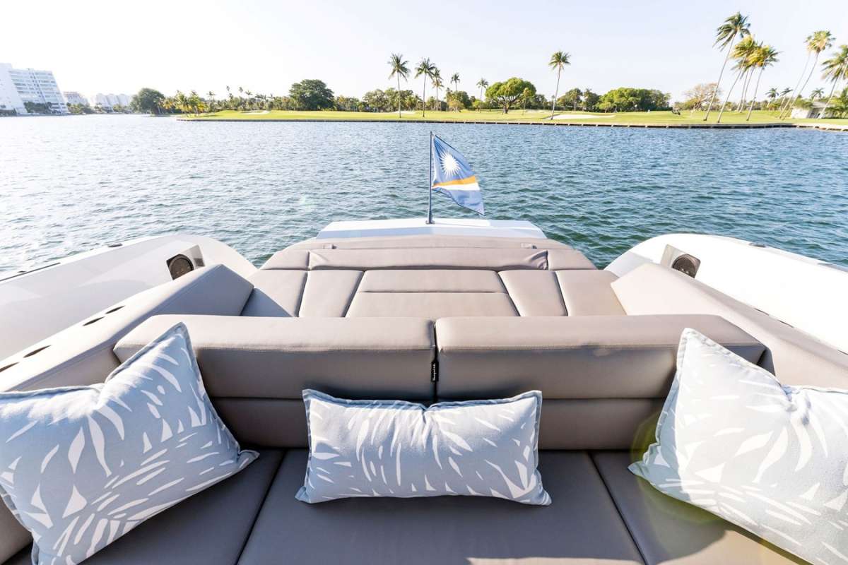 Yacht Pic 11