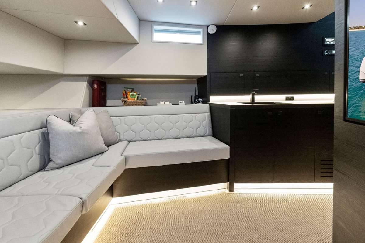 Yacht Pic 12