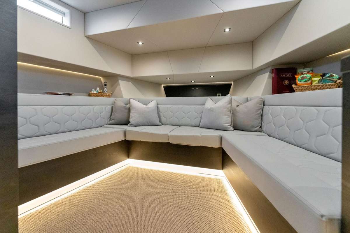 Yacht Pic 14