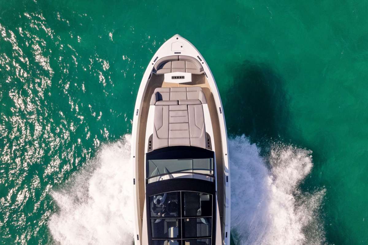 Yacht Pic 17