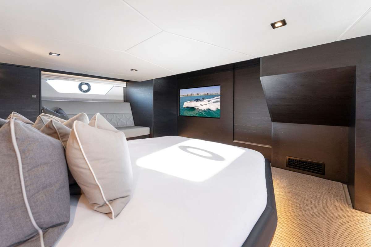 Yacht Pic 7
