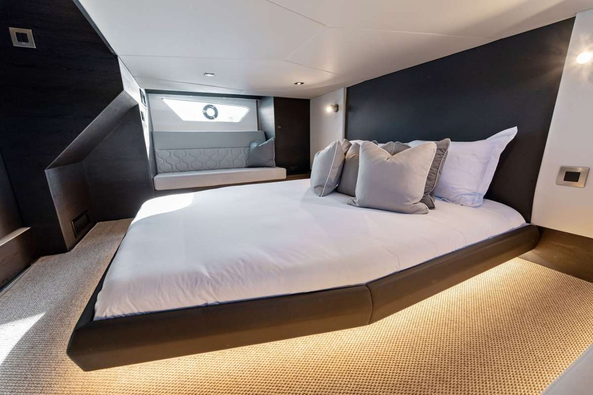 Yacht Pic 8
