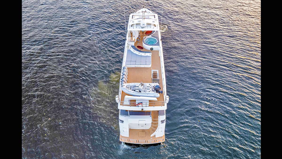 Yacht Pic 15