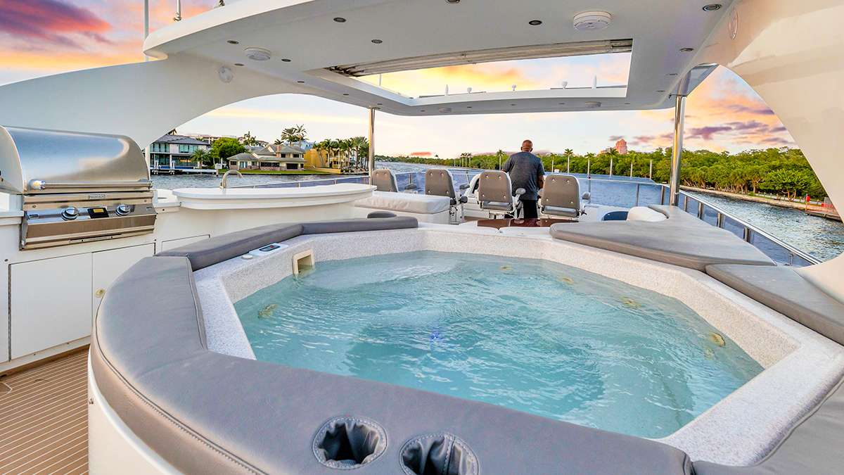 Yacht Pic 5