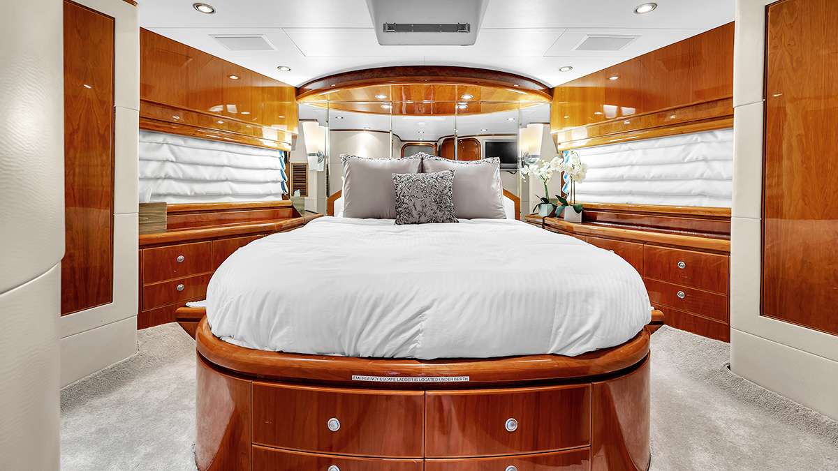 Yacht Pic 8