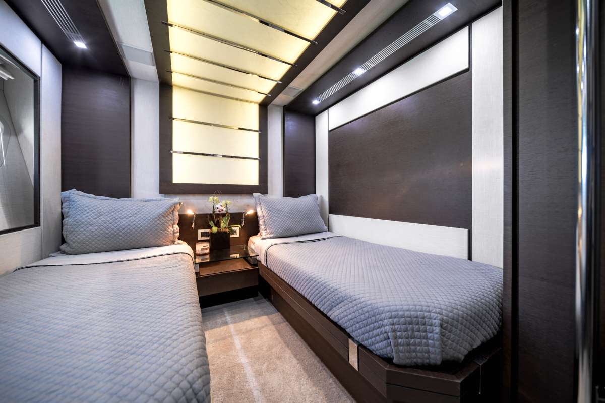 Yacht Pic 13