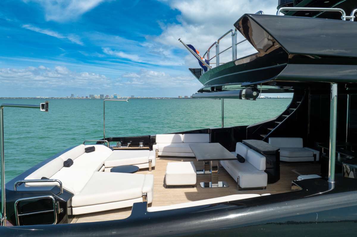 Yacht Pic 4