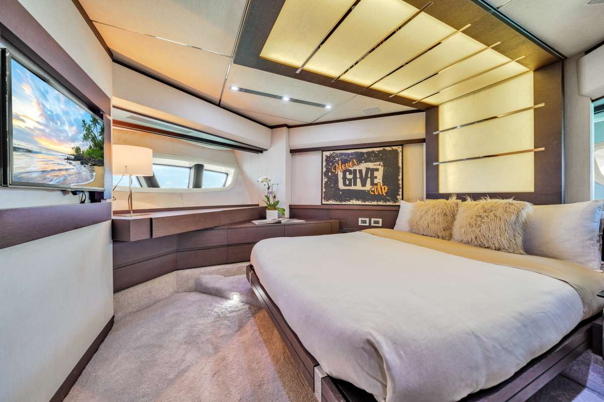 Yacht Pic 9