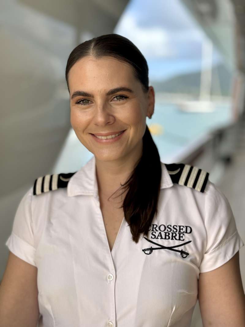 crossed-sabre-infinity-yacht-charters