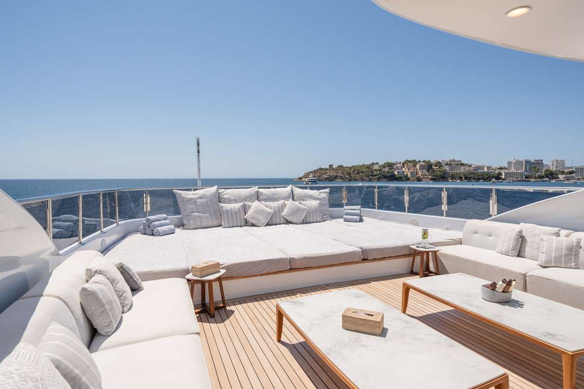 Yacht Pic 18