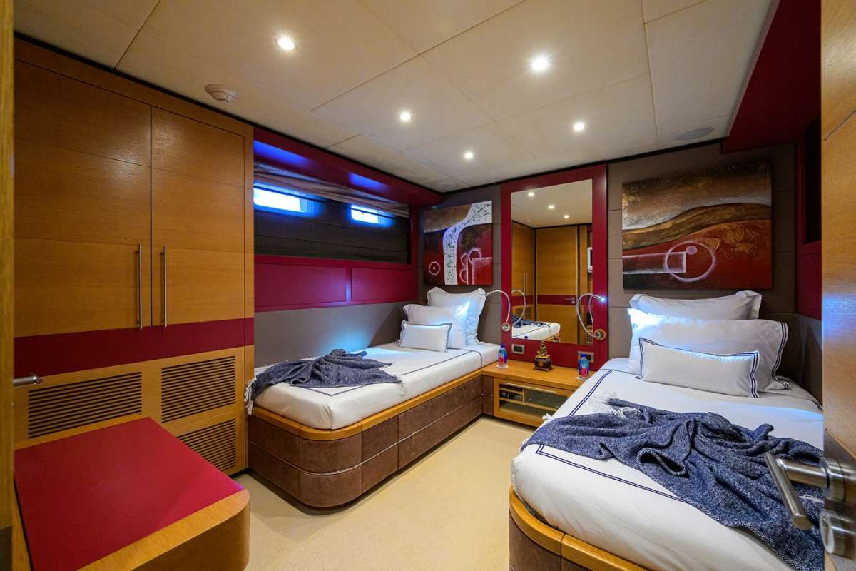 Yacht Pic 10