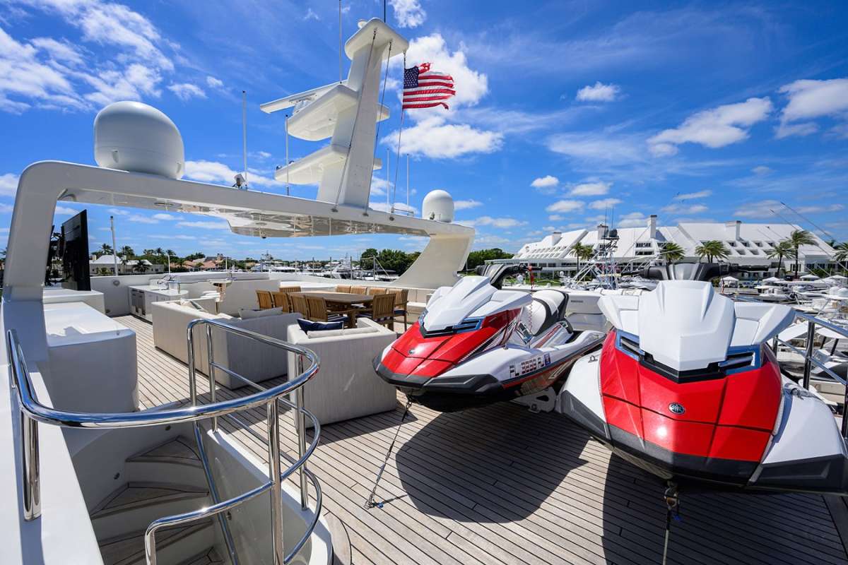 Yacht Pic 16