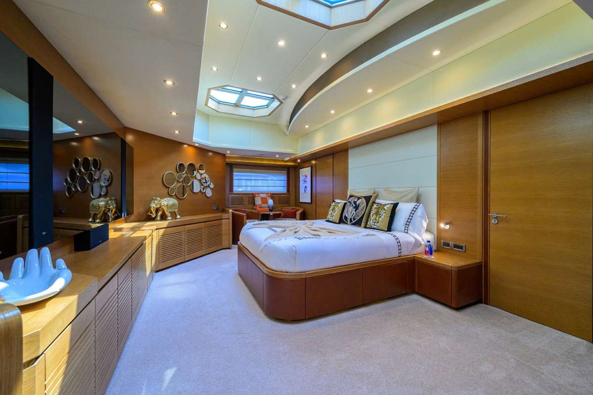 Yacht Pic 6
