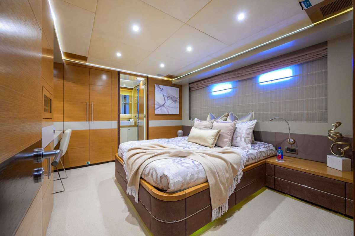 Yacht Pic 8
