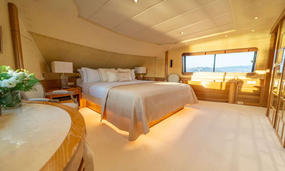 Yacht Pic 6