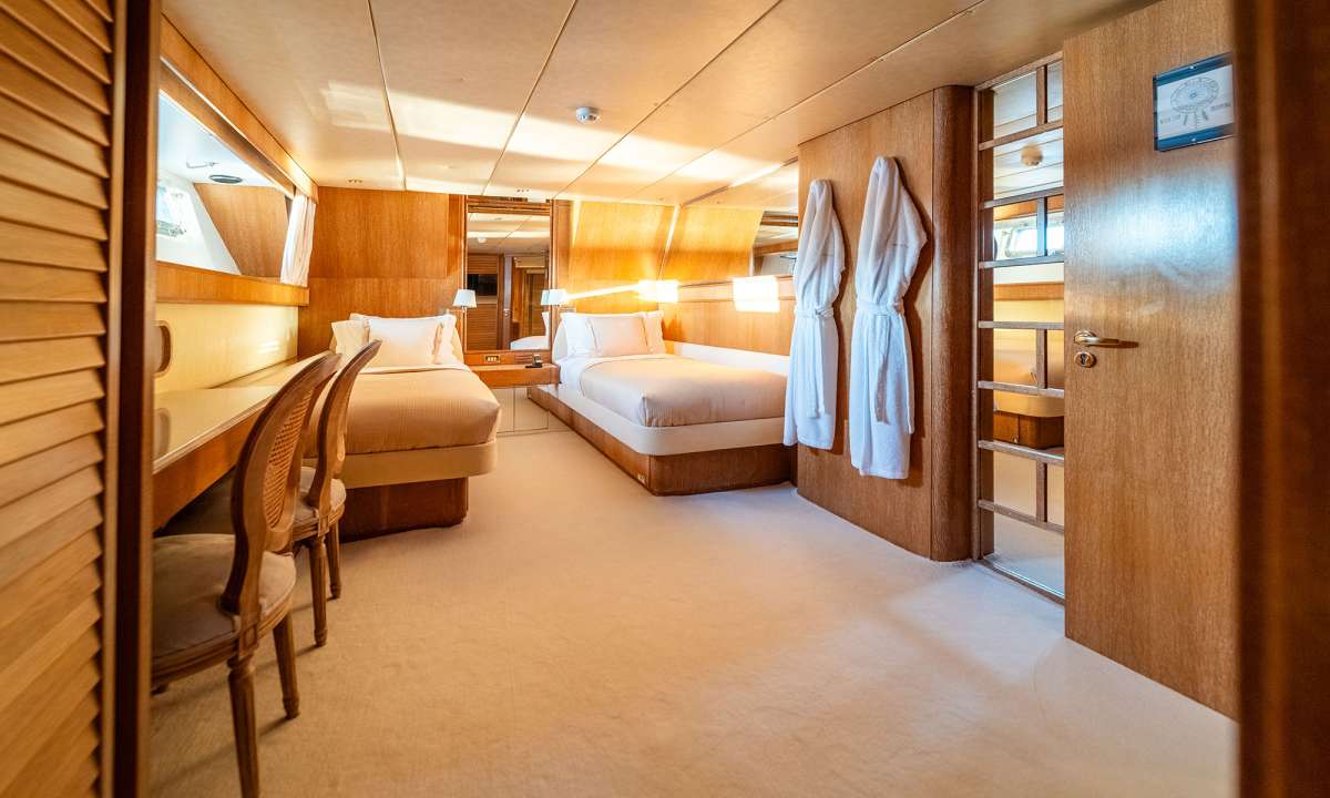 Yacht Pic 8