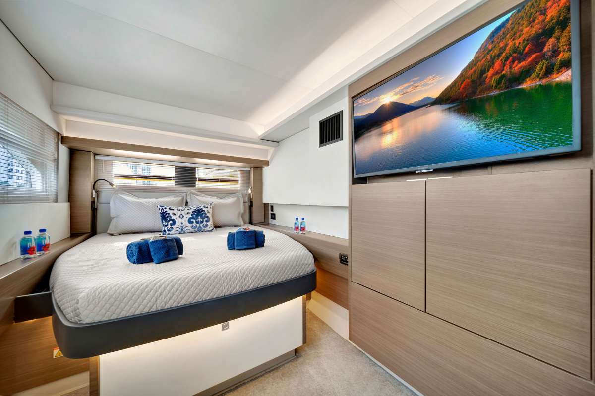 Yacht Pic 6