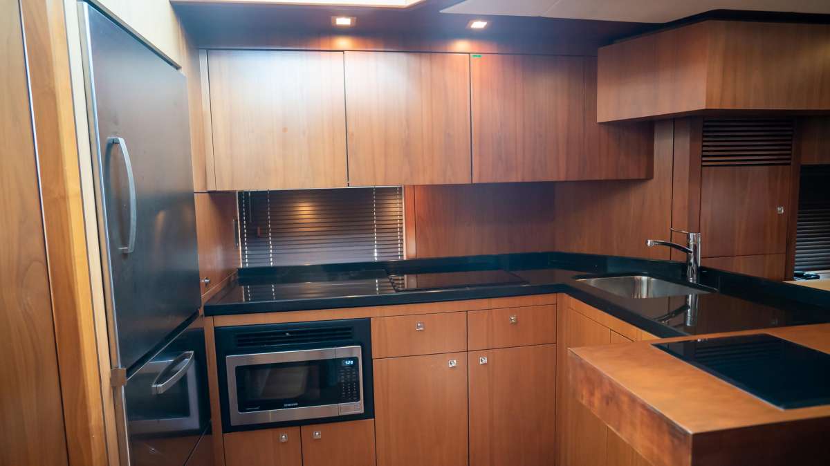 Yacht Pic 10