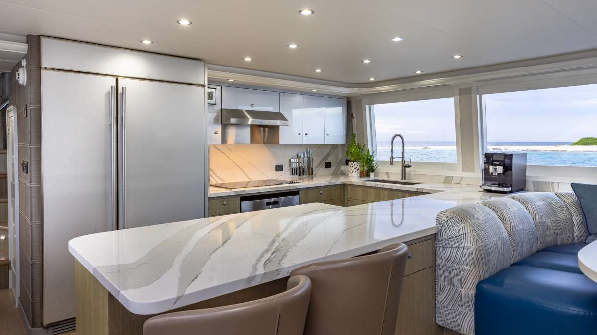 Yacht Pic 4