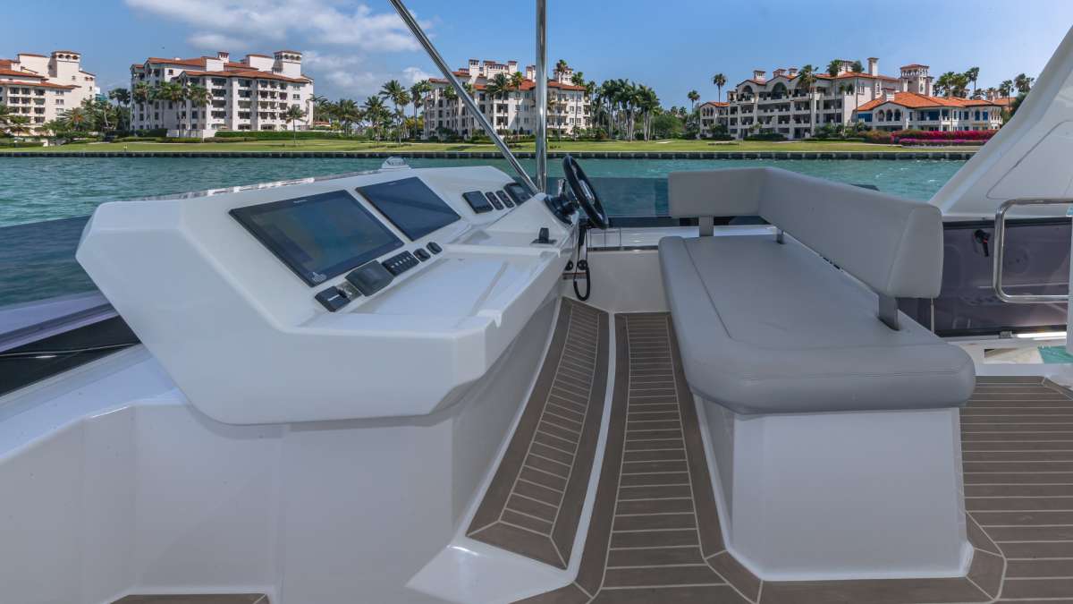 Yacht Pic 4