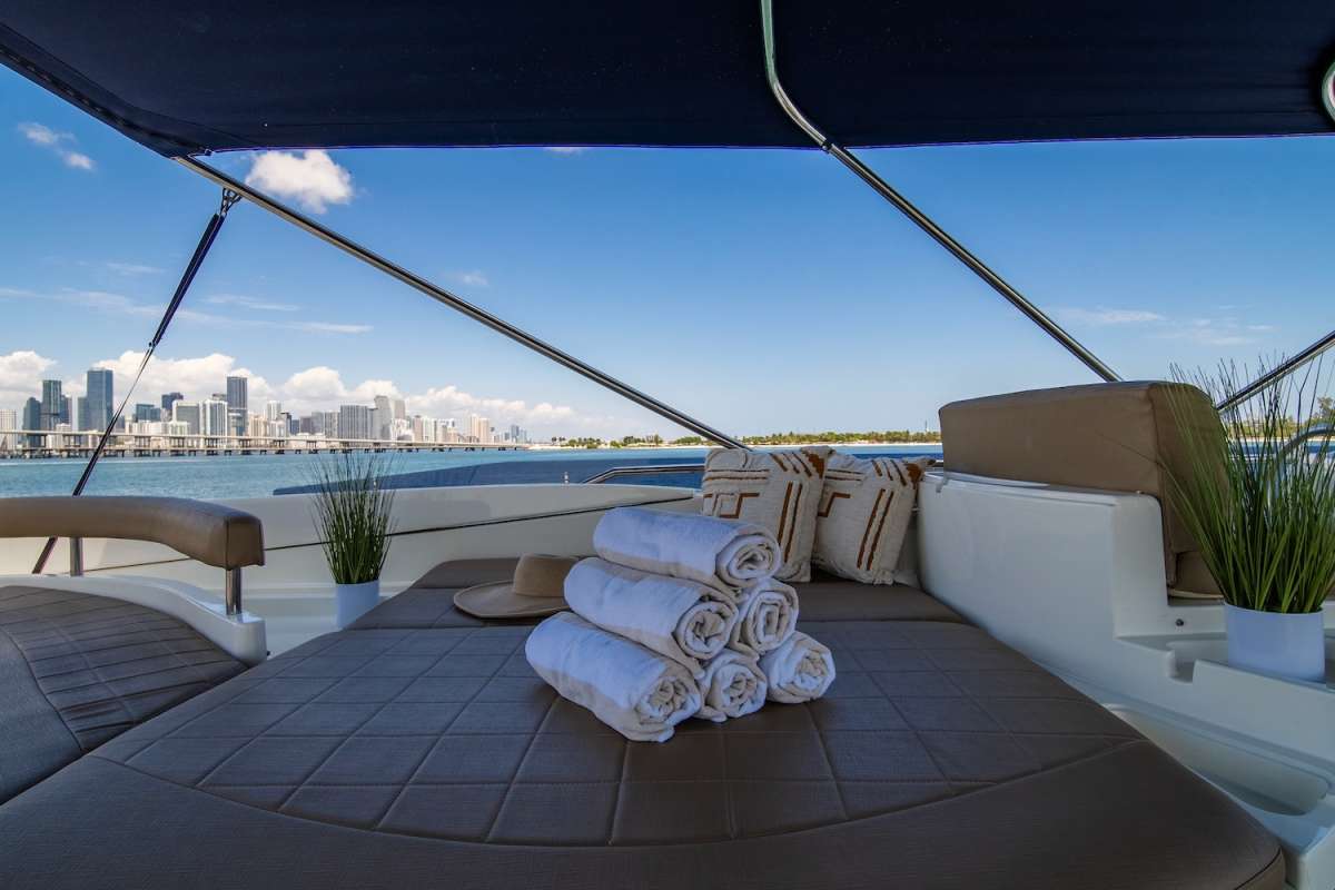 Yacht Pic 12