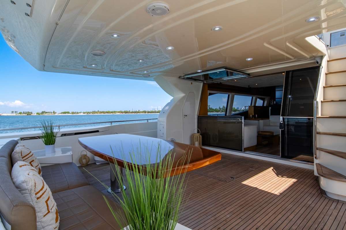 Yacht Pic 14