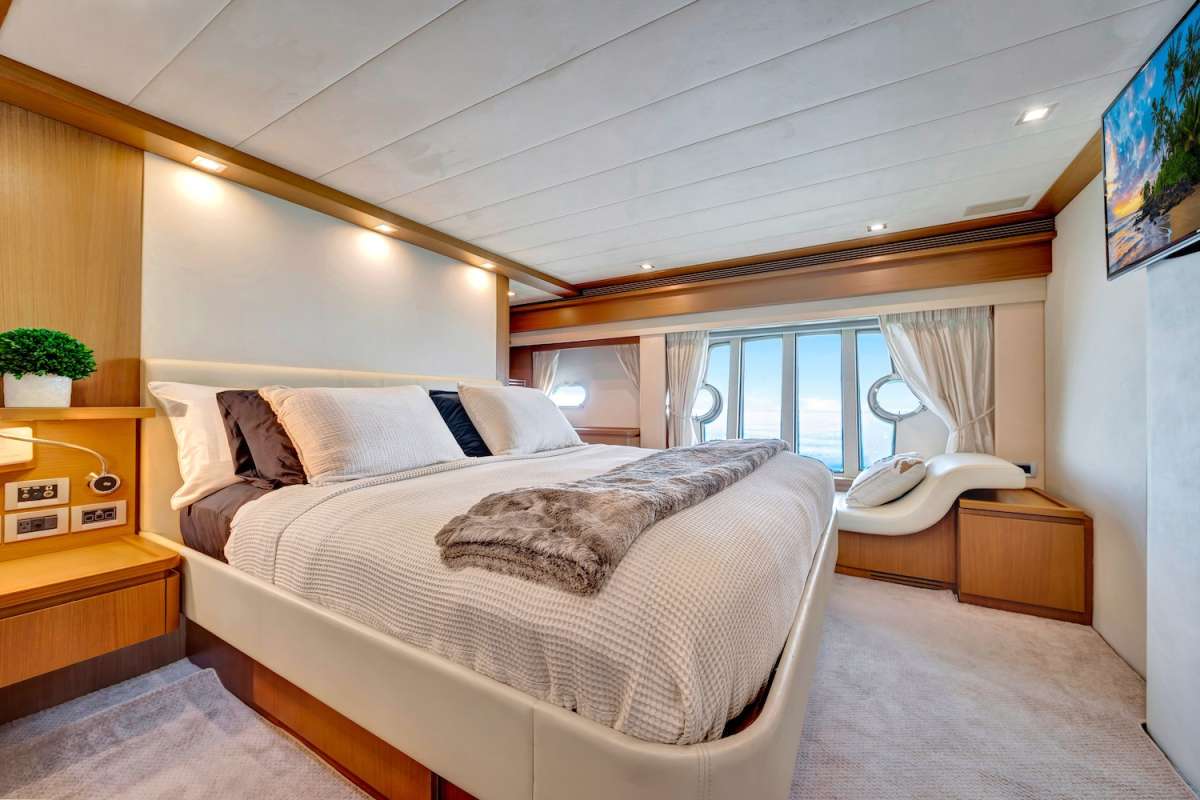 Yacht Pic 6