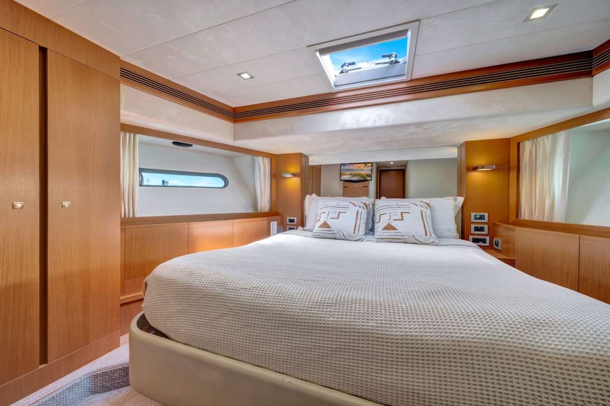 Yacht Pic 9