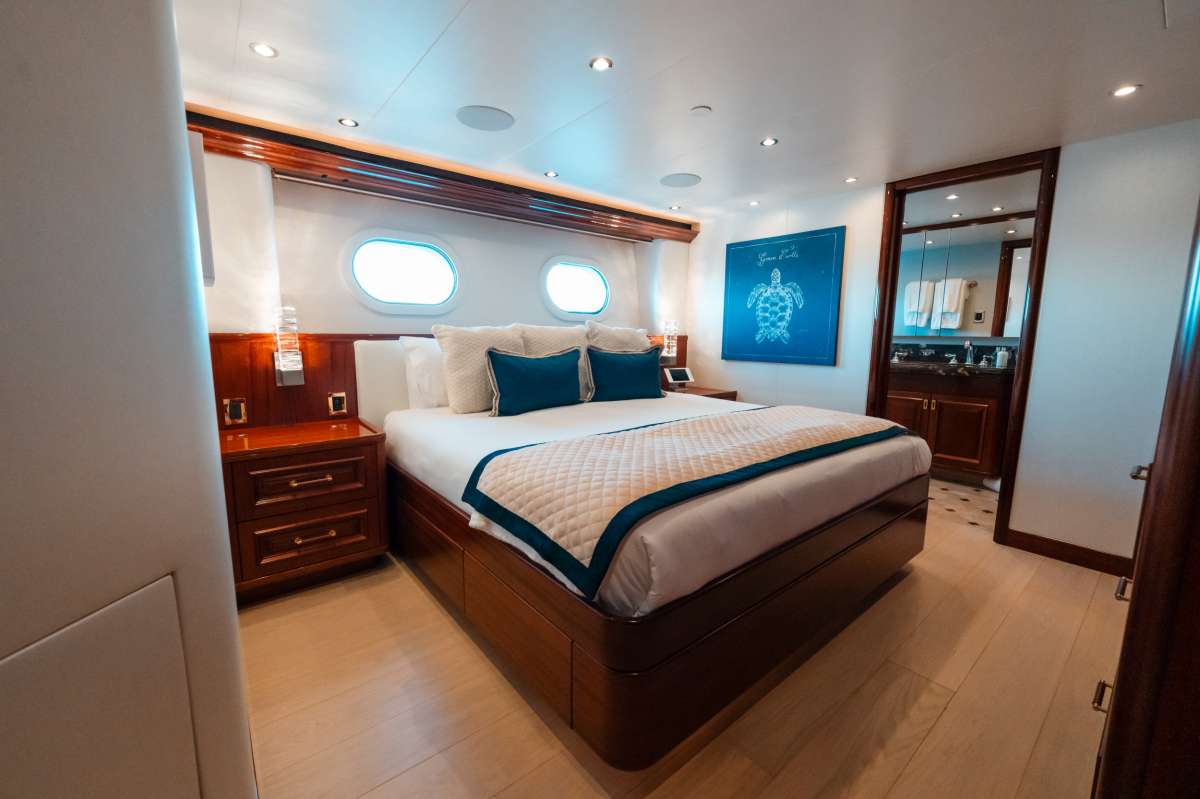 Yacht Pic 10