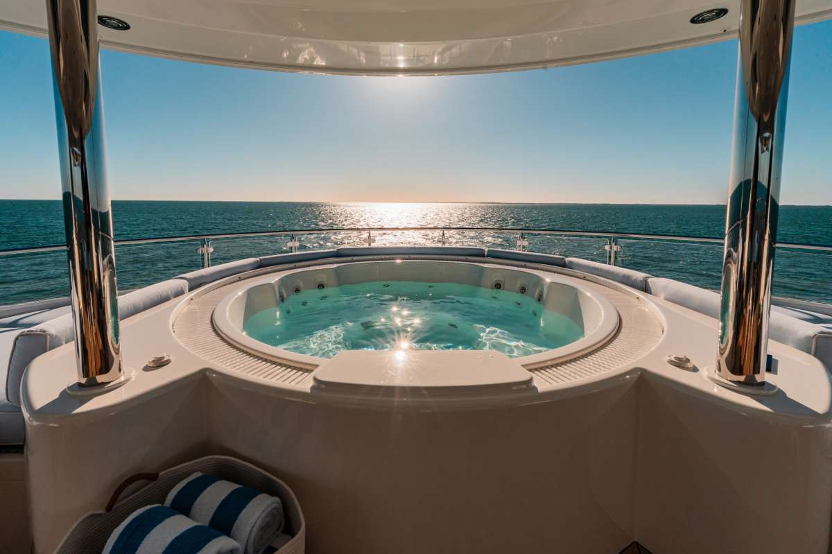 Yacht Pic 19