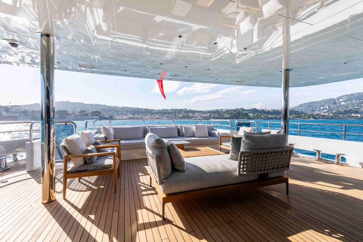 Yacht Pic 4