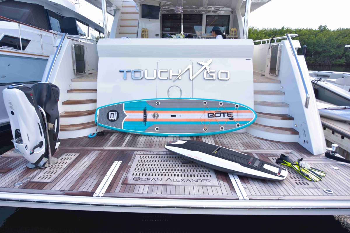 Yacht Pic 17