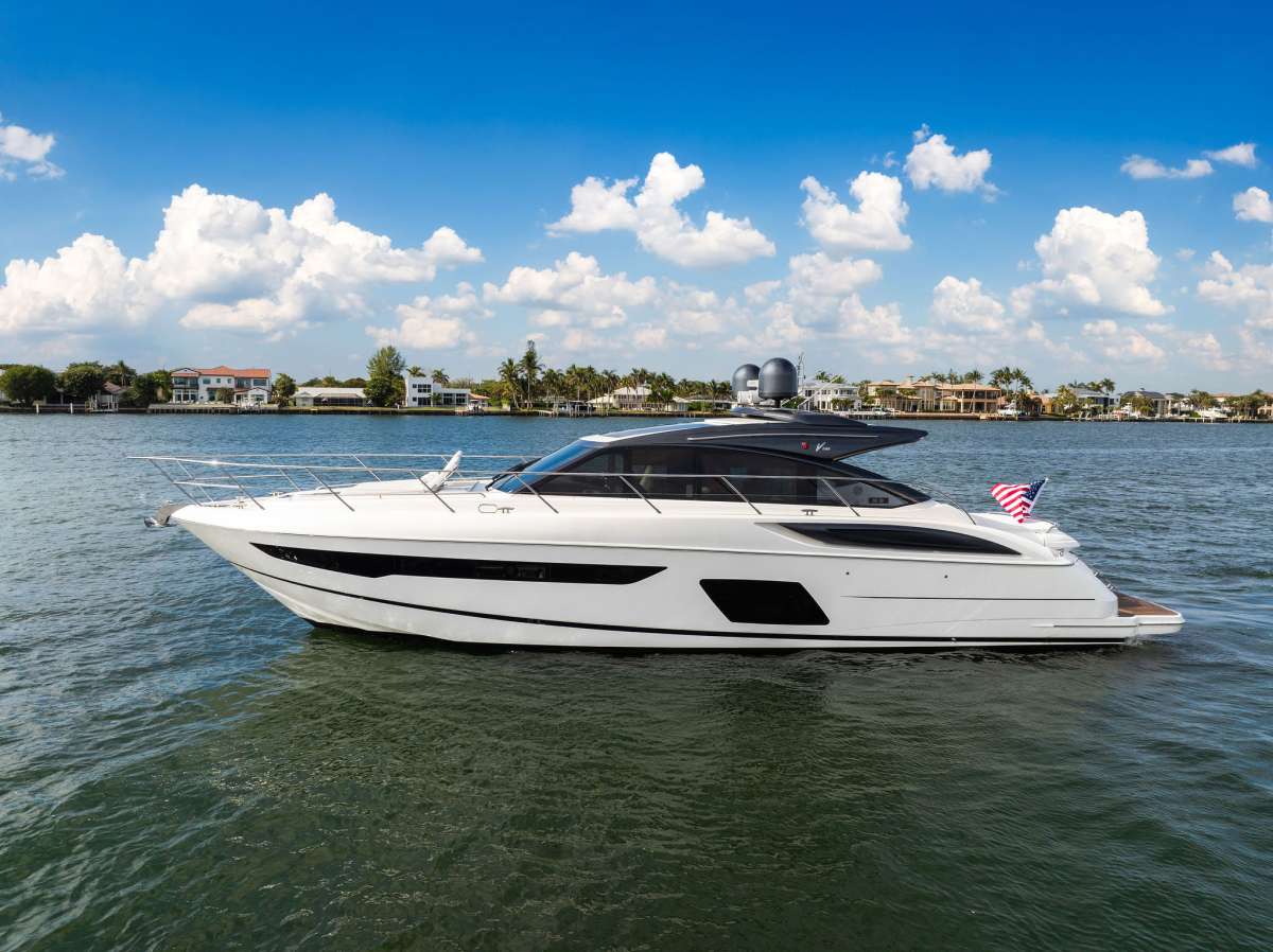 Yacht Pic 4