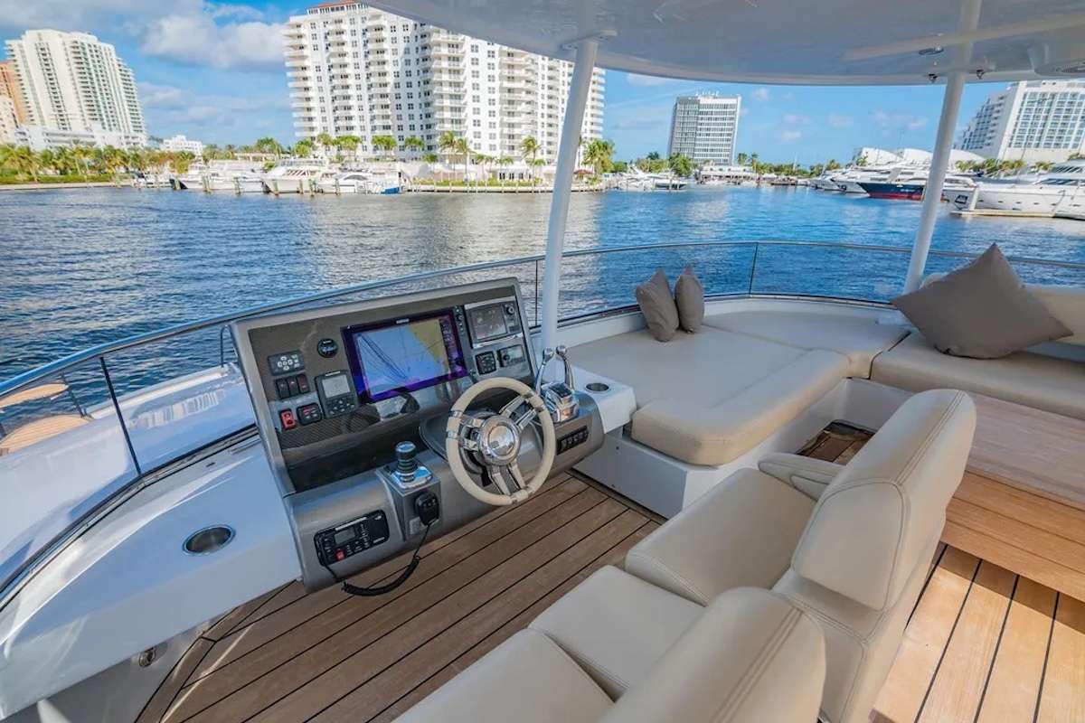 Yacht Pic 17