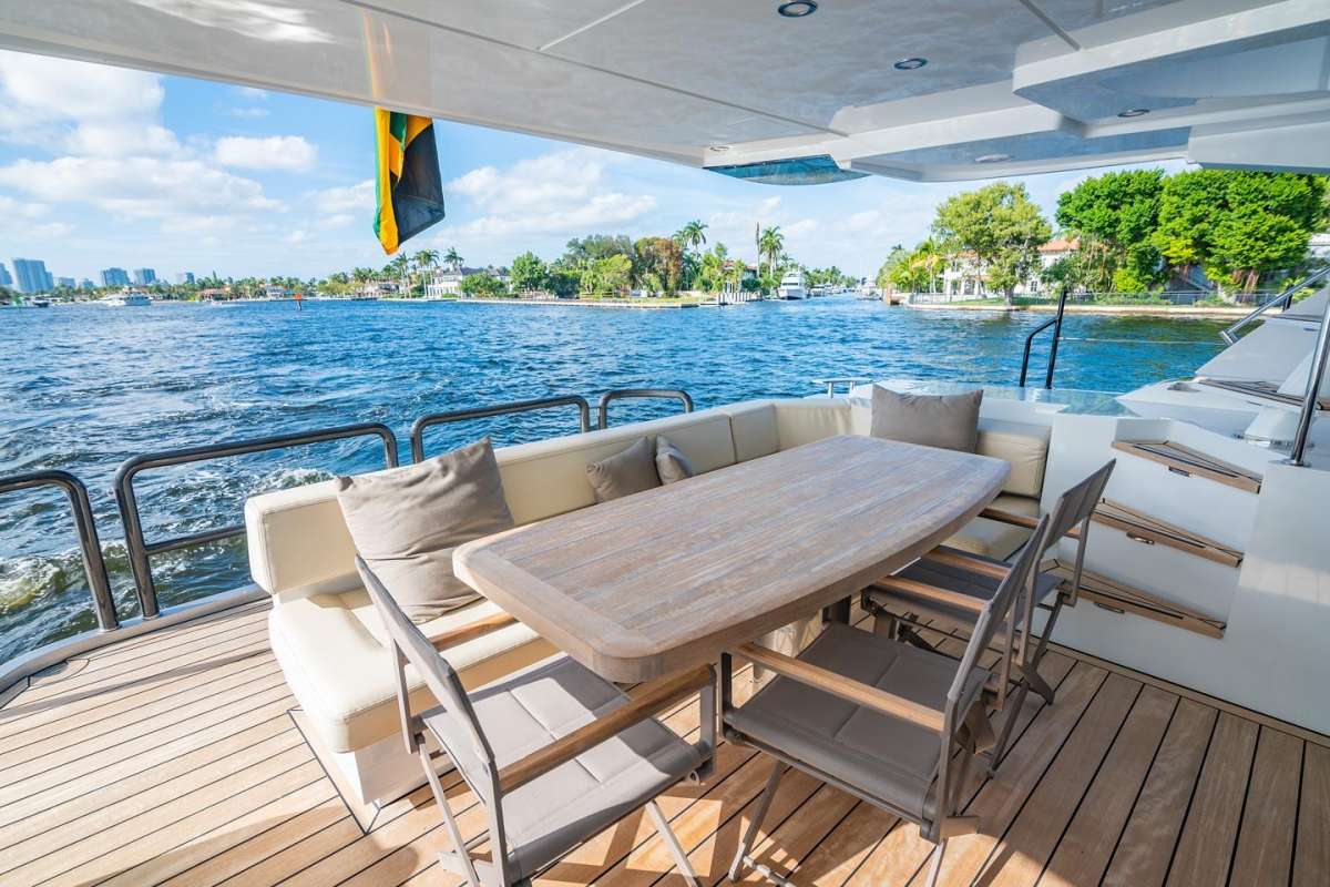 Yacht Pic 18