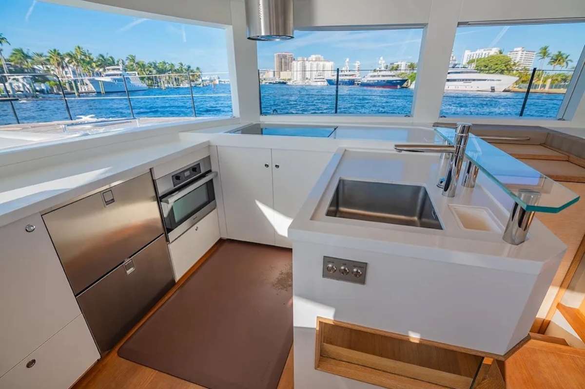 Yacht Pic 5