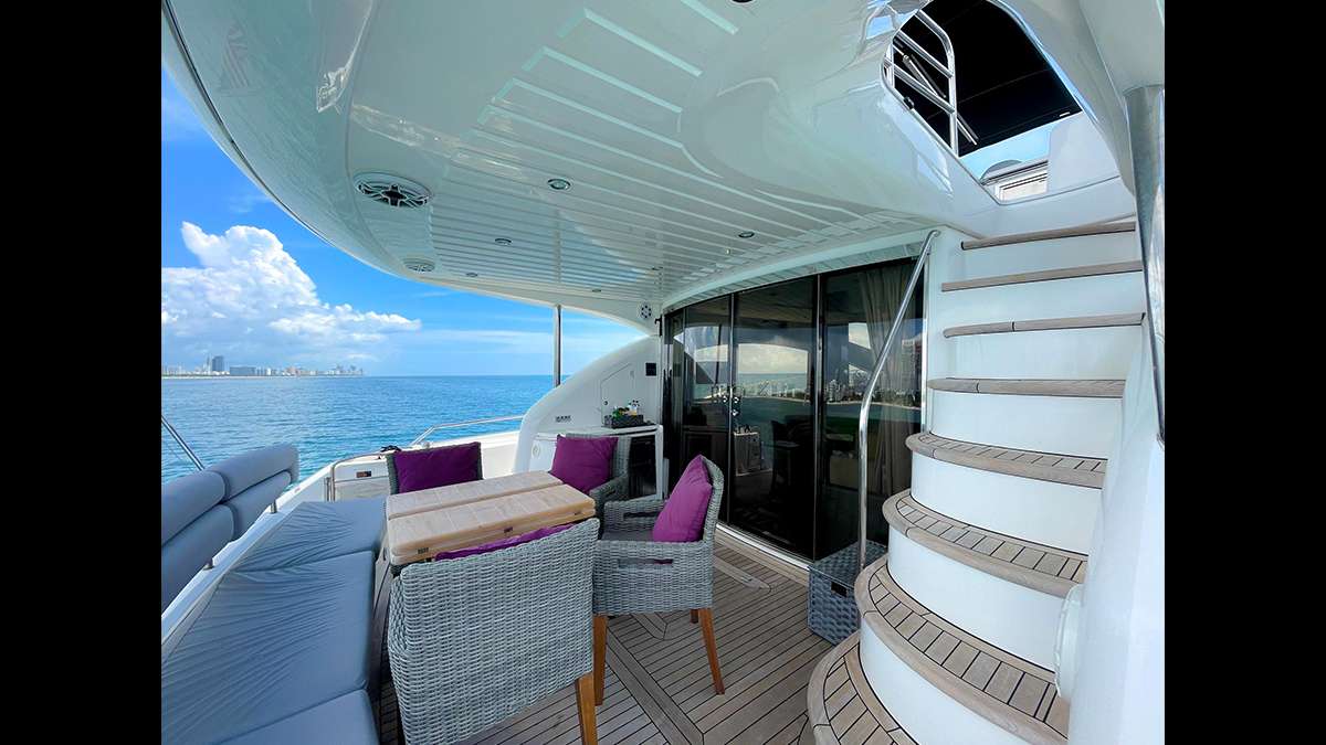 Yacht Pic 4