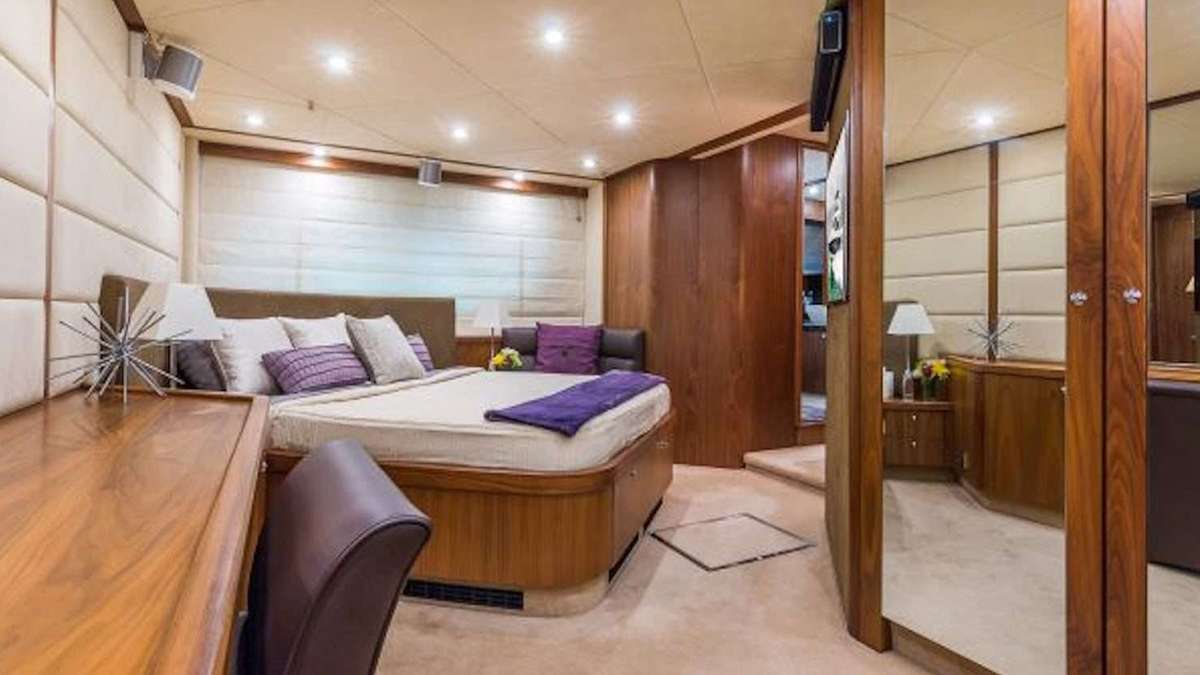Yacht Pic 6